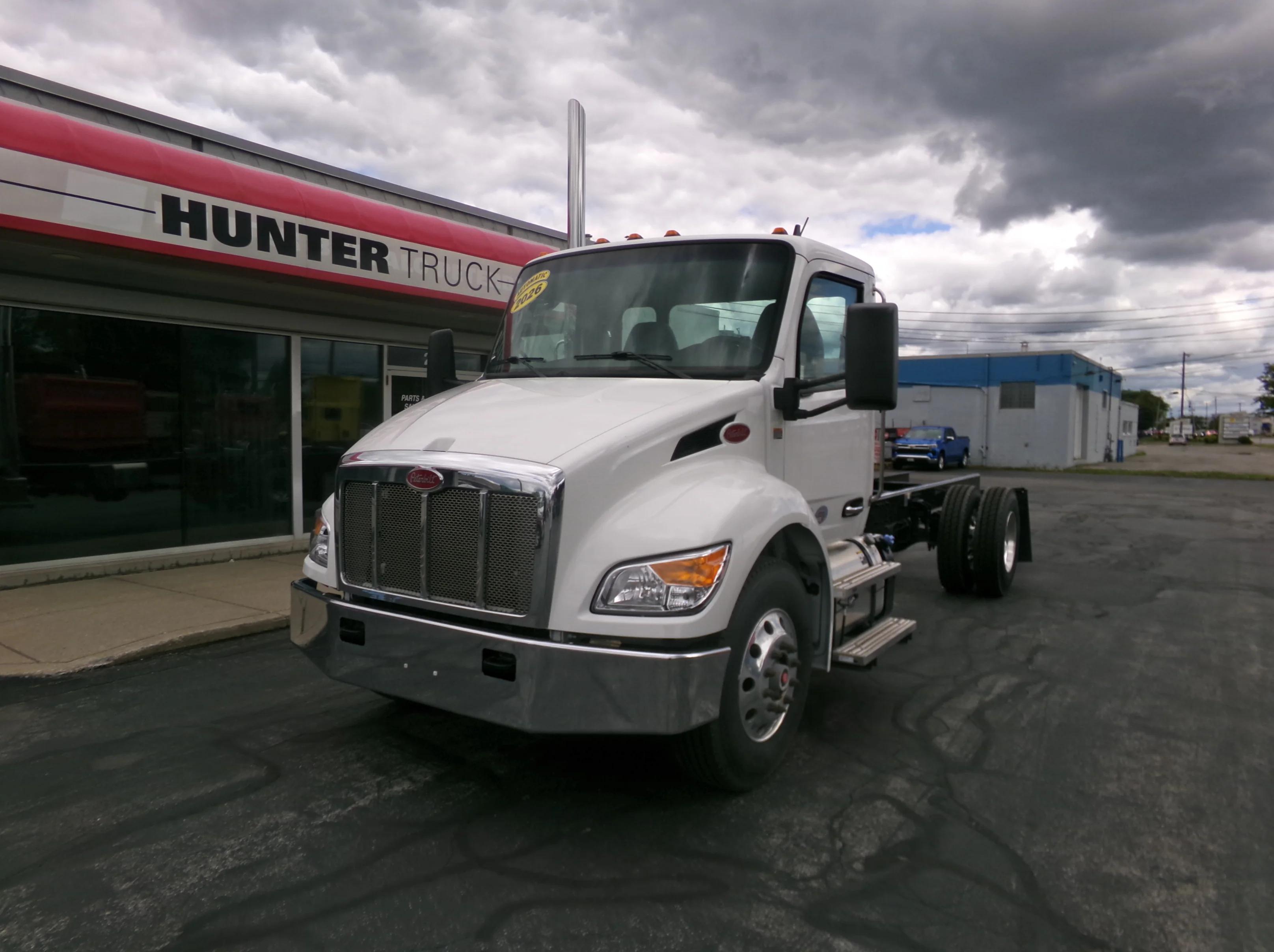 2026 Peterbilt 537