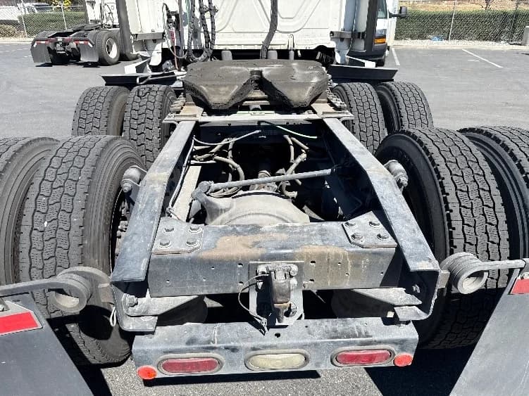 2020 Freightliner Cascadia in Fontana, CA — photo 6