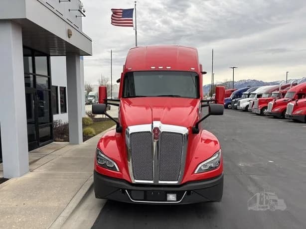 2023 Kenworth T680 in Salt Lake City, UT — photo 6