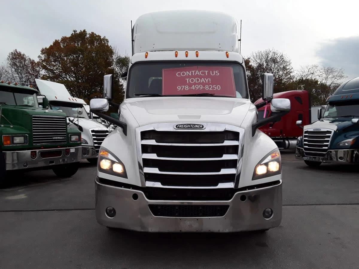 2020 Freightliner Cascadia