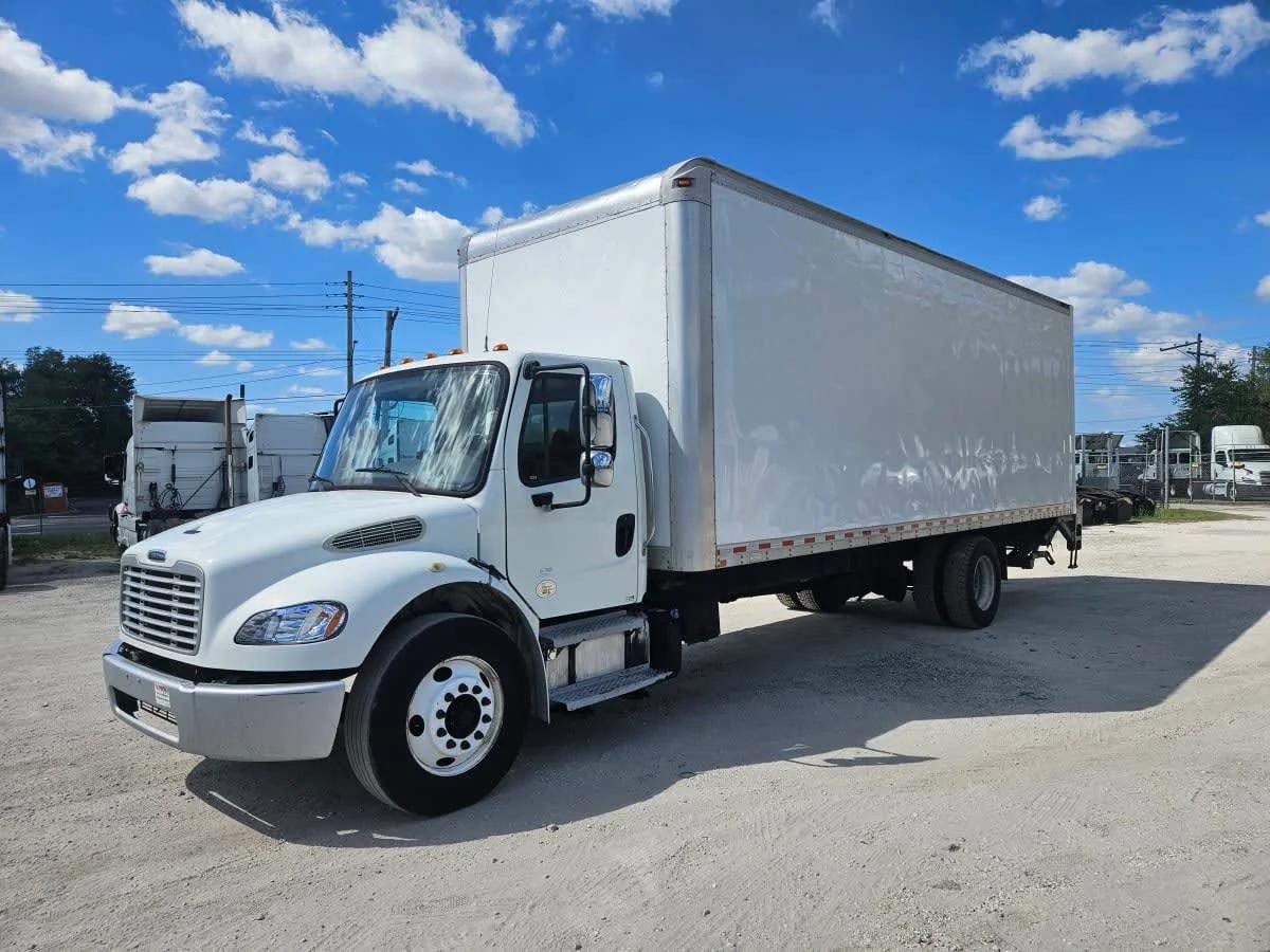 2019 Freightliner M2 106 in Orlando, FL