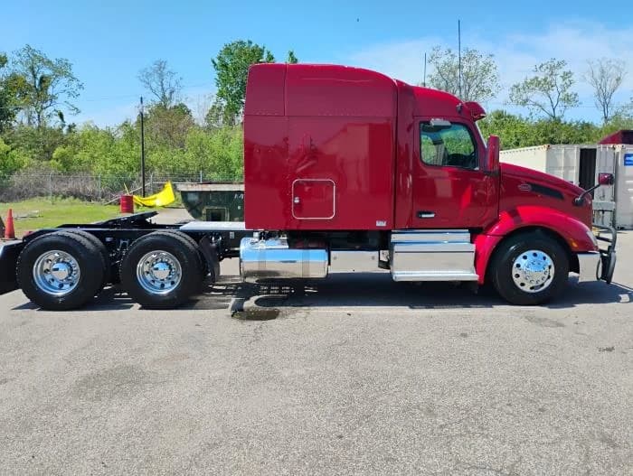 2022 Peterbilt 579 in Haines City, FL — photo 10