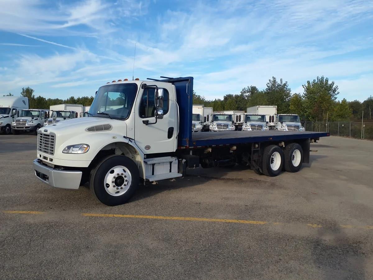 2016 Freightliner M2 106