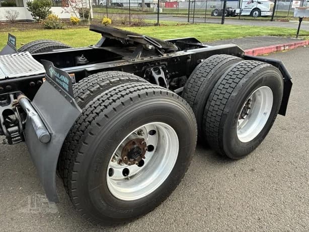 2021 Kenworth T680 in Portland, OR — photo 5