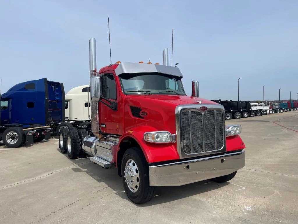 2020 Peterbilt 567 in Springfield, MO — photo 7