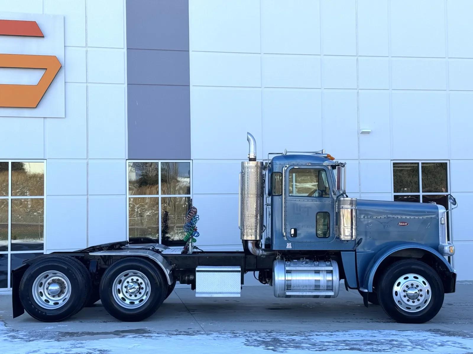 2009 Peterbilt 388 in Greer, SC — photo 3