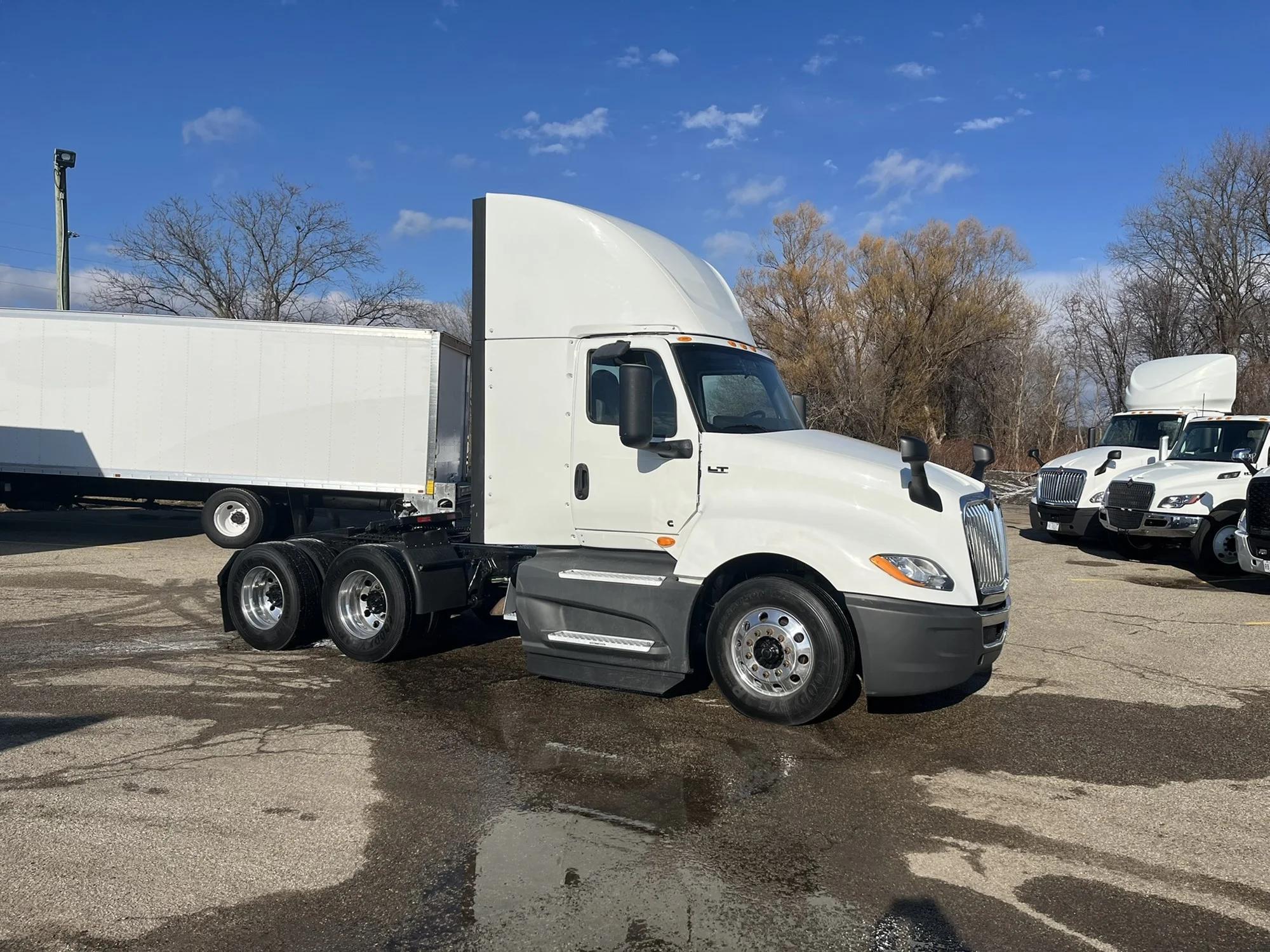 2021 International LT in West Michigan International, MI — photo 4
