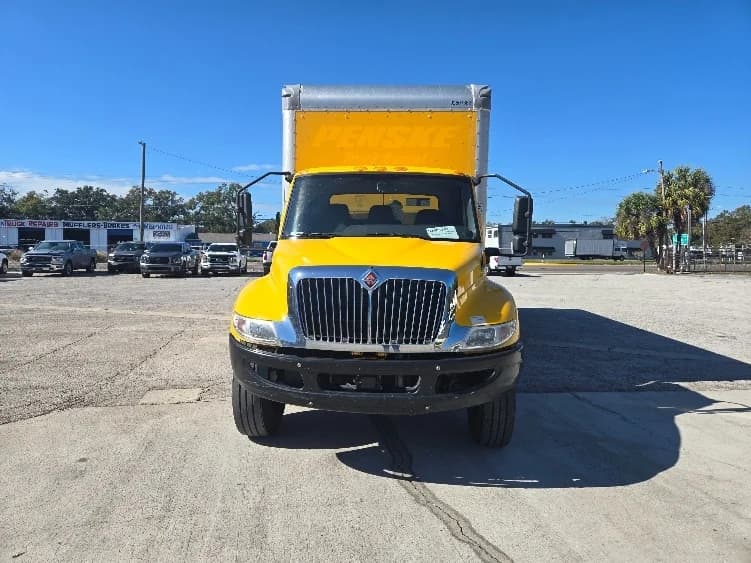 2021 International MV in Tampa, FL — photo 2