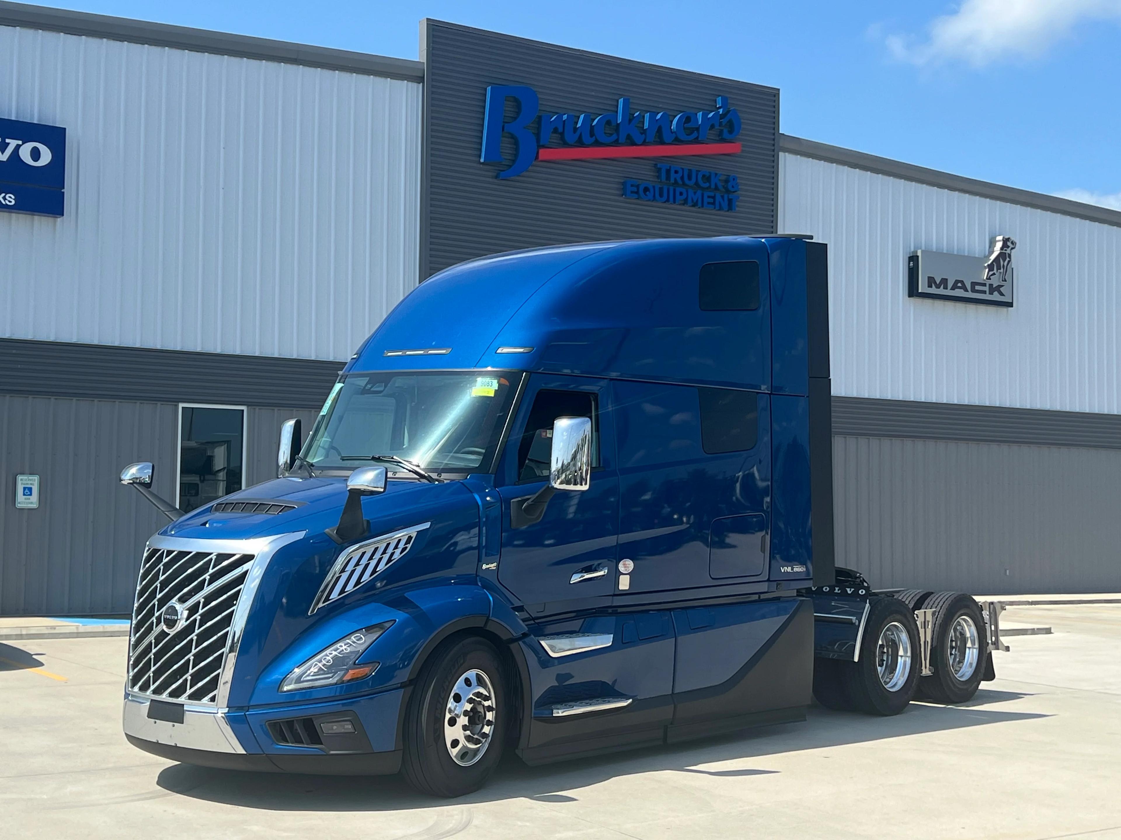2026 Volvo VNL 860