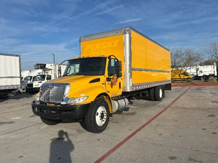 2021 International MV in Phoenix, AZ — photo 3