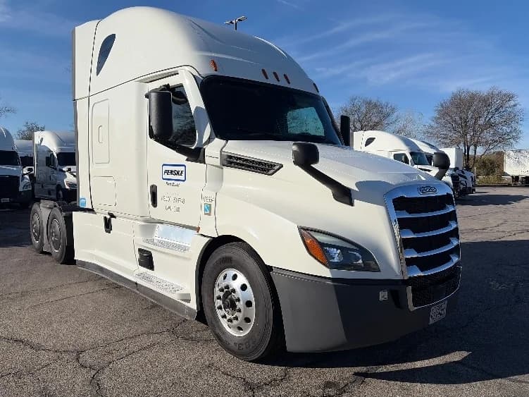 2023 Freightliner Cascadia