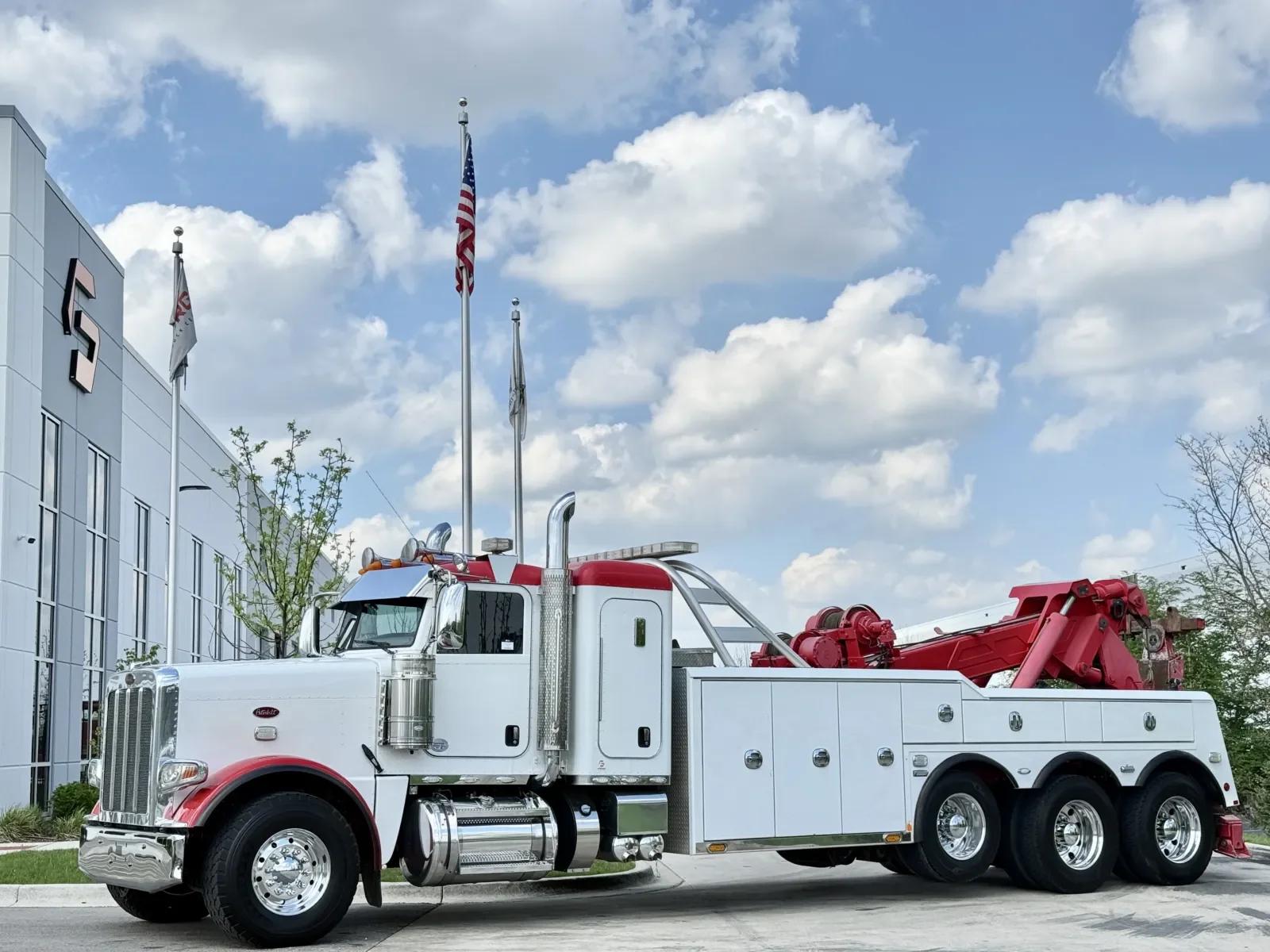 2017 Peterbilt 389