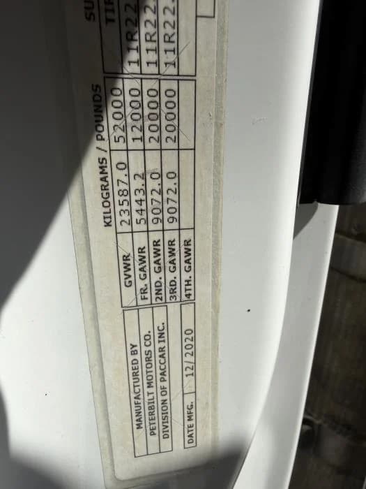 2021 Peterbilt 567 — photo 29