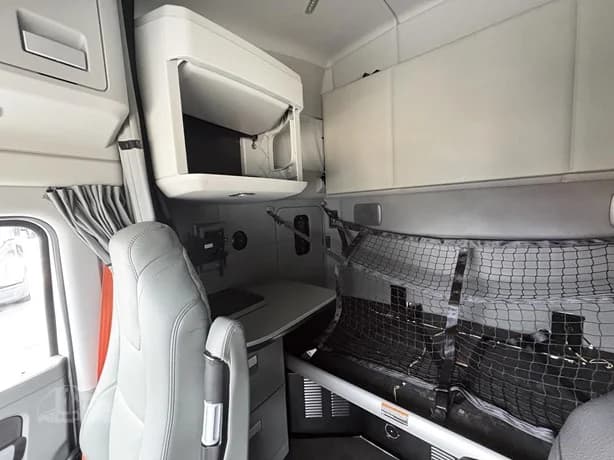 2021 Kenworth T680 in Salt Lake City, UT — photo 15