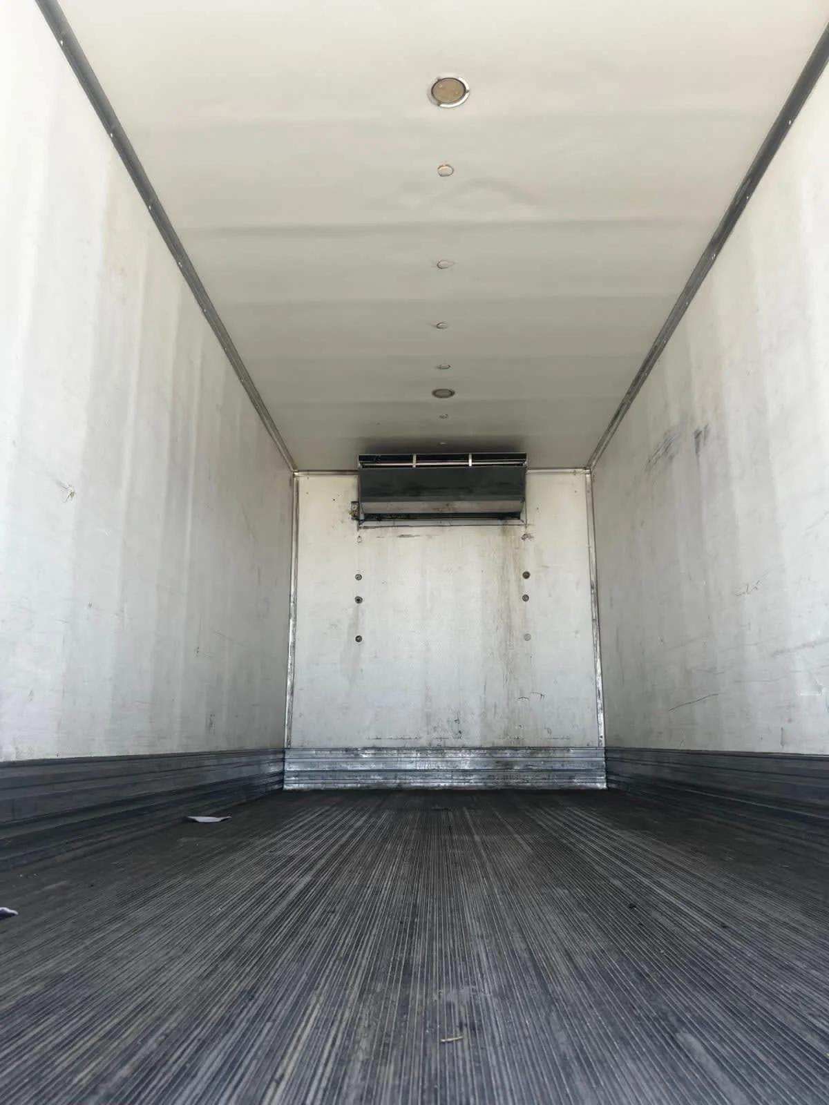 2018 Freightliner M2 106 in West Sacramento, CA — photo 9