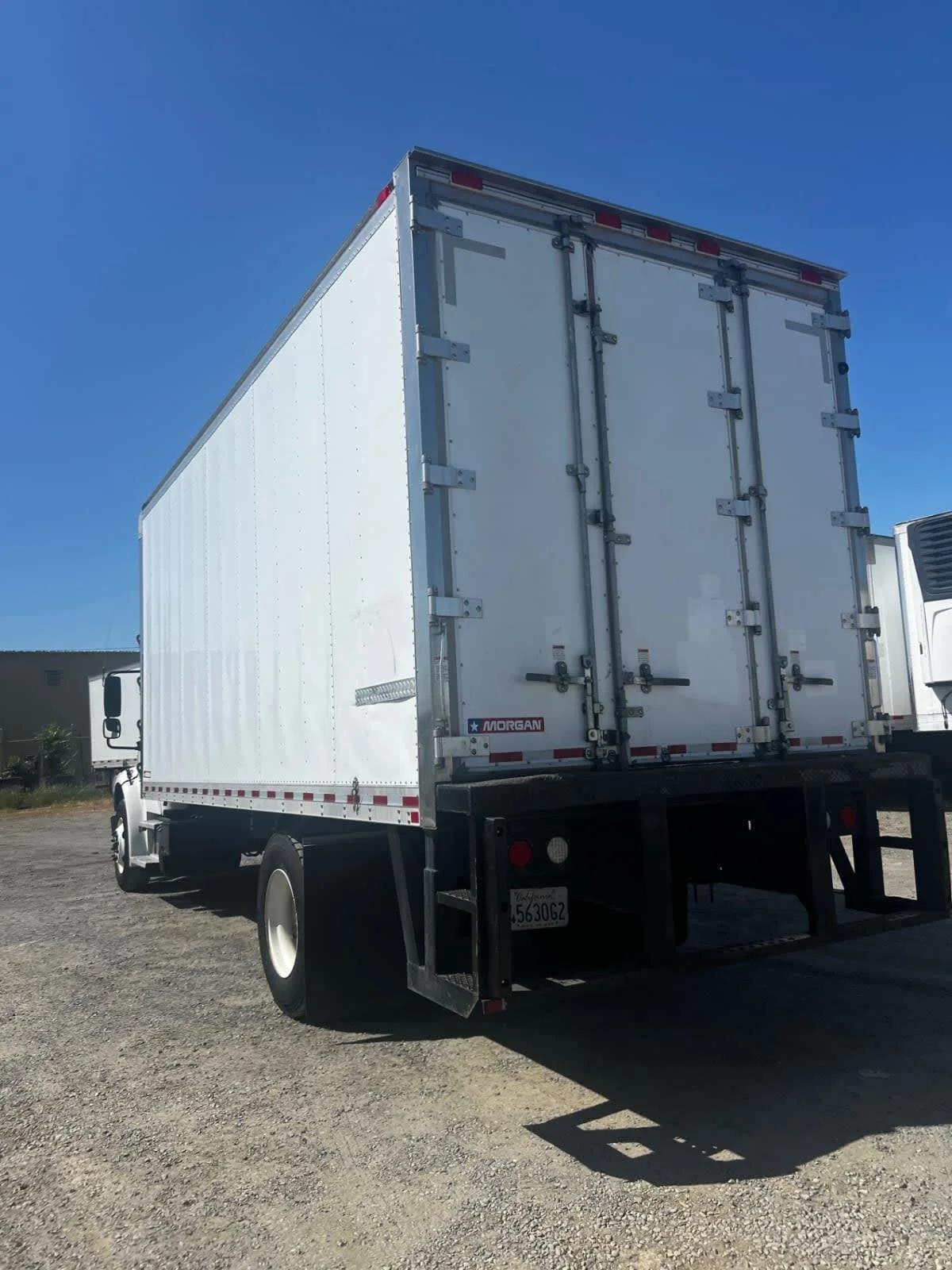2018 Freightliner M2 106 in West Sacramento, CA — photo 6