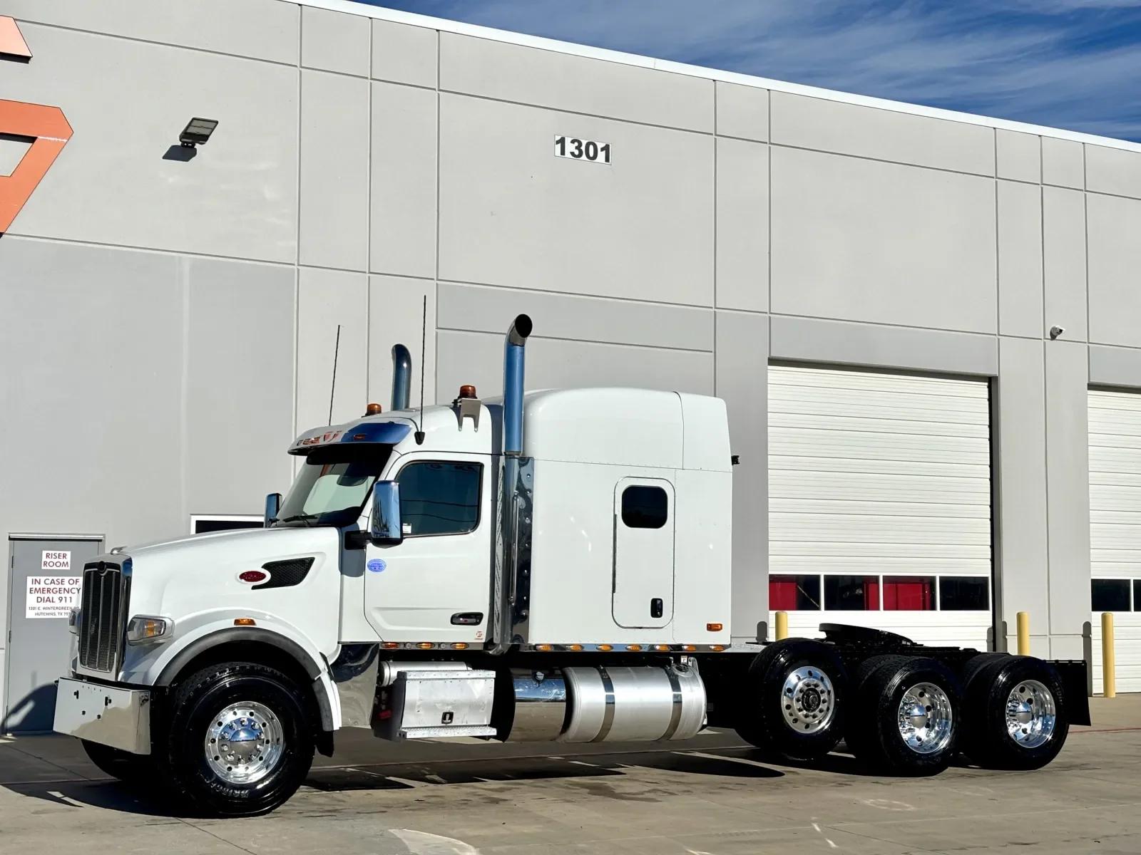 2024 Peterbilt 567 in Hutchins, TX — photo 2