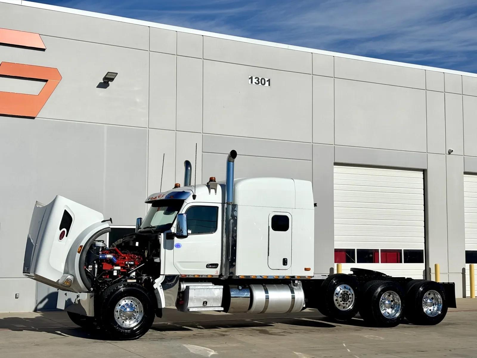 2024 Peterbilt 567 in Hutchins, TX — photo 10