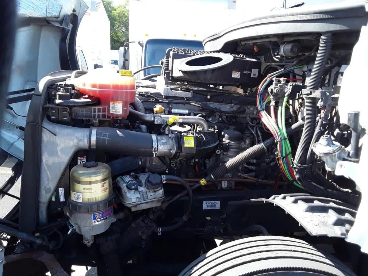 2019 Freightliner Cascadia in Salisbury, MA — photo 8