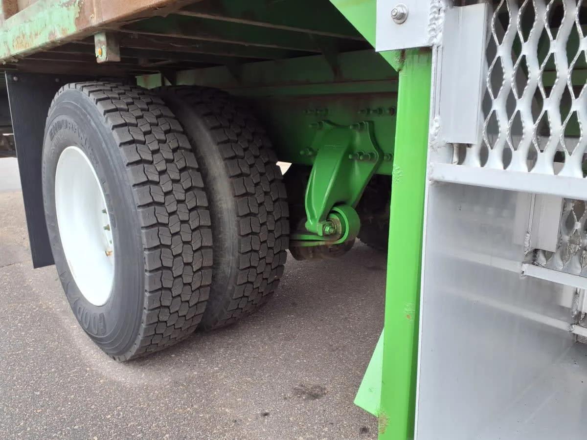2019 Freightliner M2 106 in Minneapolis, MN — photo 11