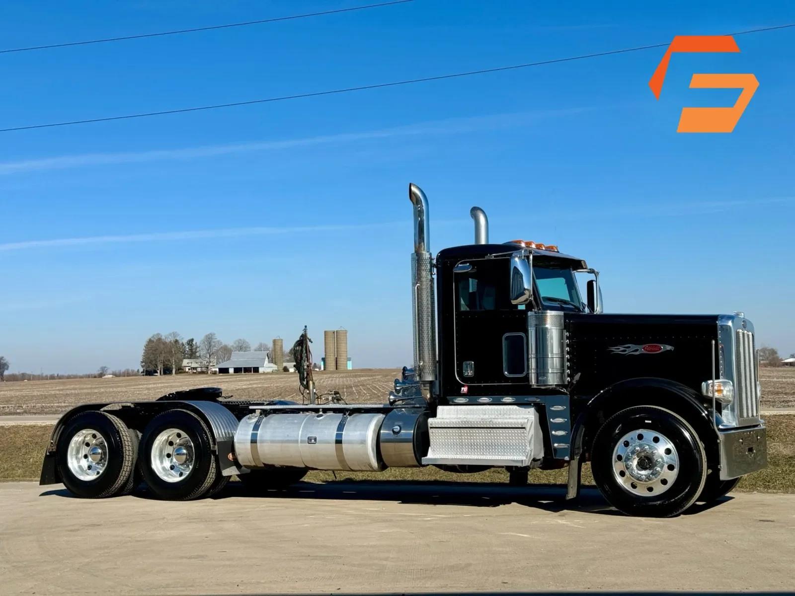 2020 Peterbilt 389