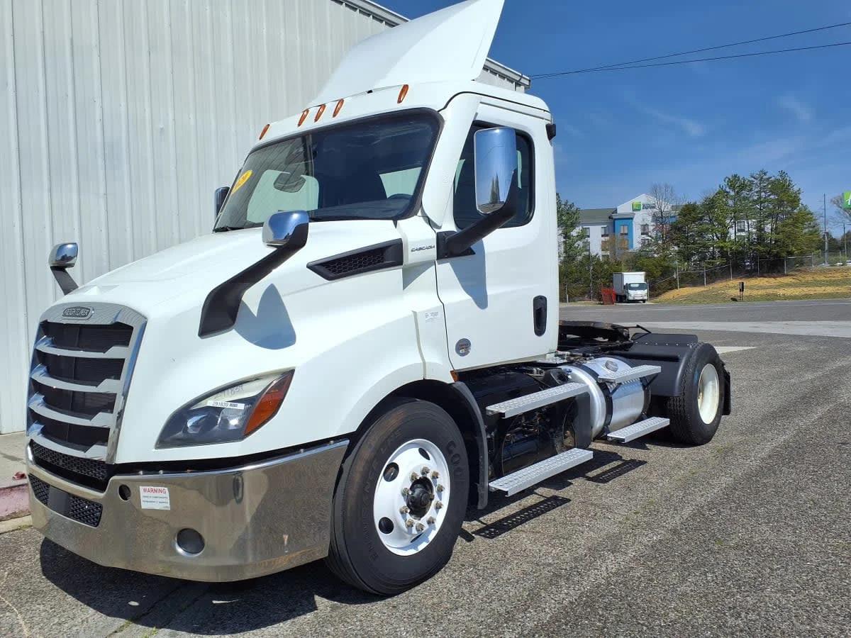 2020 Freightliner Cascadia in Knoxville, TN