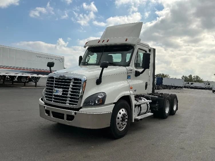 2019 Freightliner Cascadia in La Porte, IN — photo 3