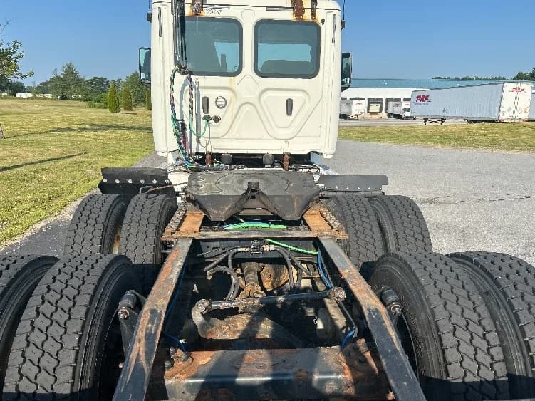 2019 Freightliner Cascadia in Londonderry, NH — photo 6