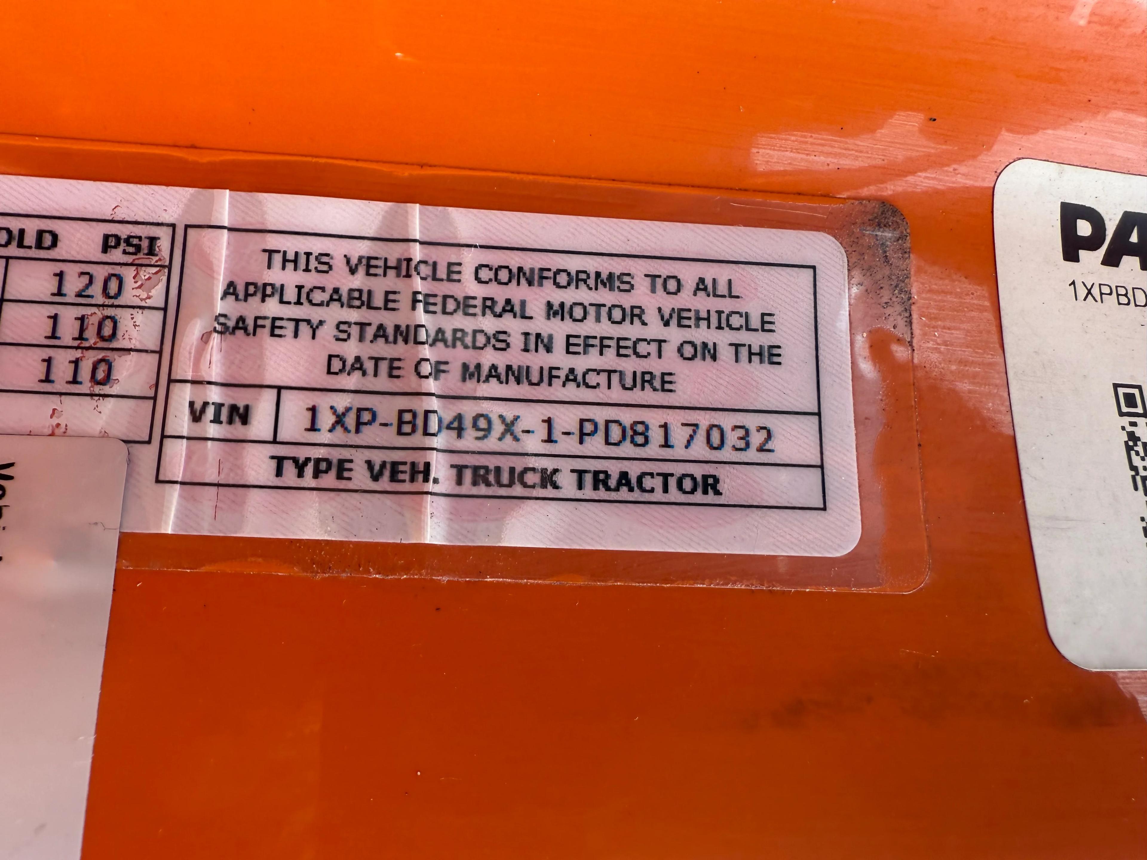 2023 Peterbilt 579 in Cincinnati, OH — photo 15