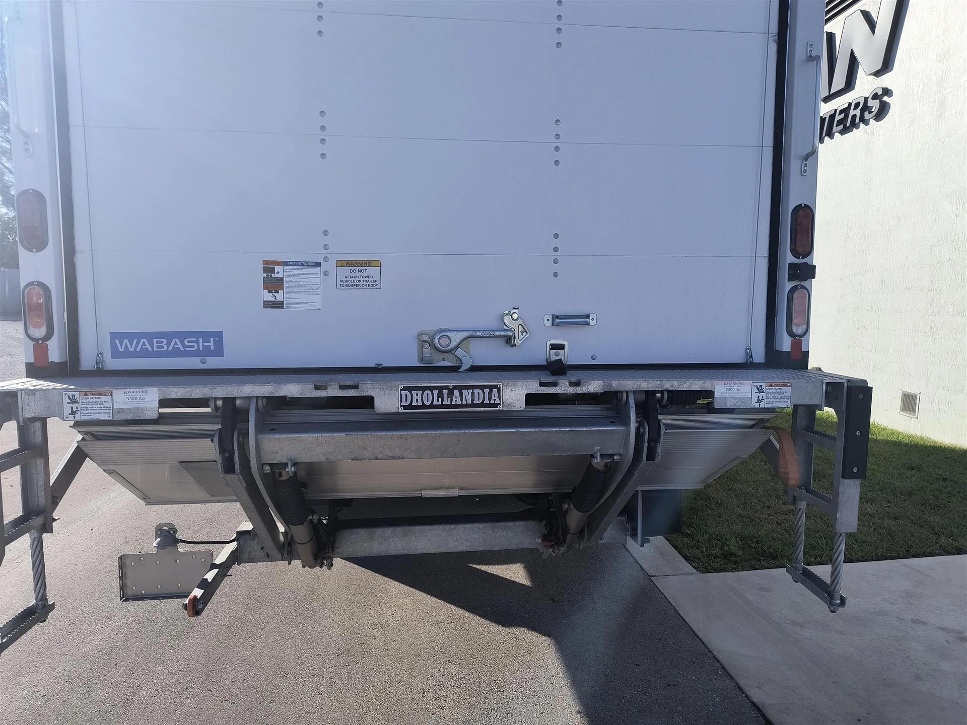 2025 Isuzu in Miami, FL — photo 4