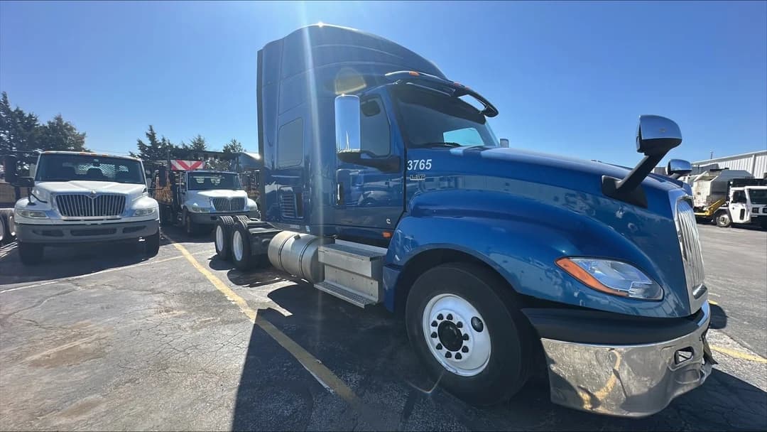 2020 International LT in Tulsa, OK