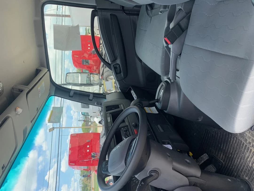 2024 Isuzu NPR in SAN ANTONIO, TX — photo 12