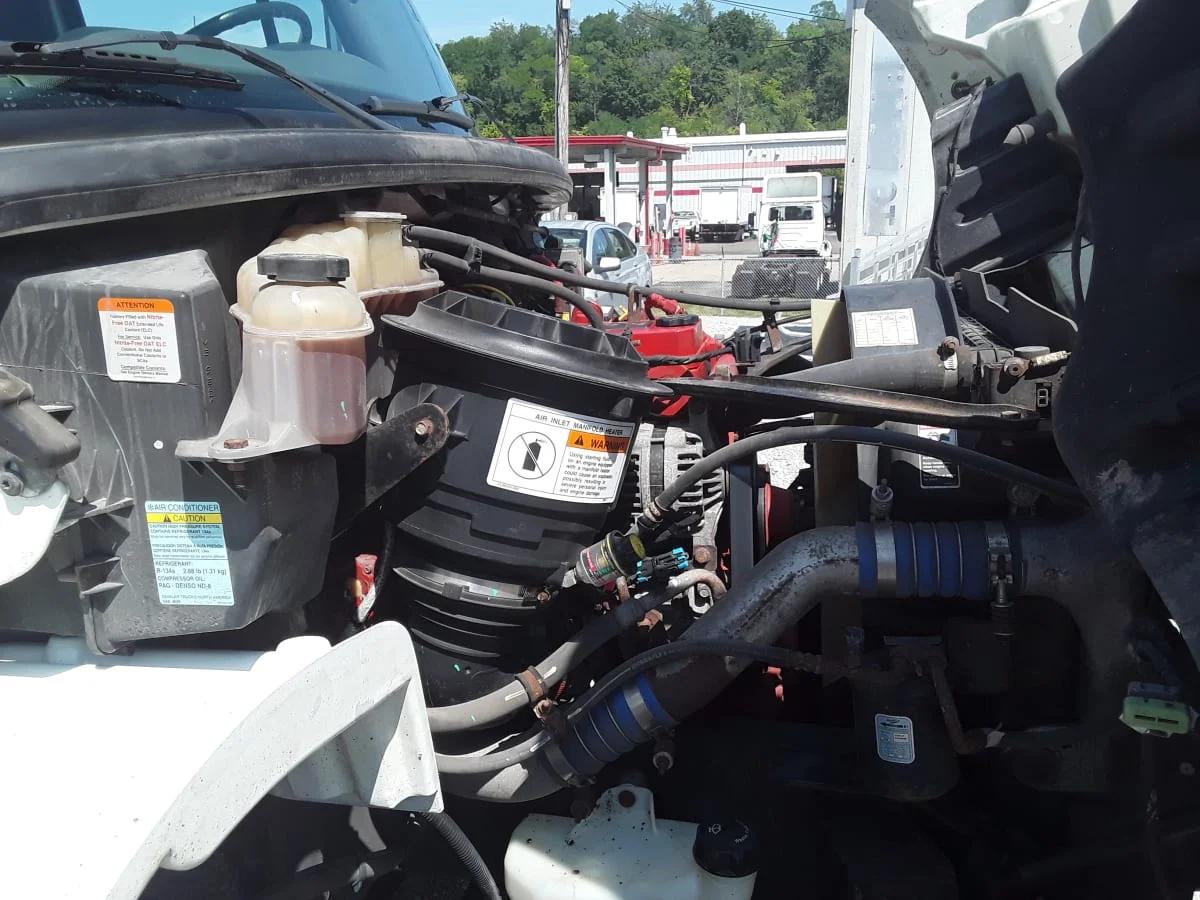2018 Freightliner M2 106 in Pittsburgh, PA — photo 14