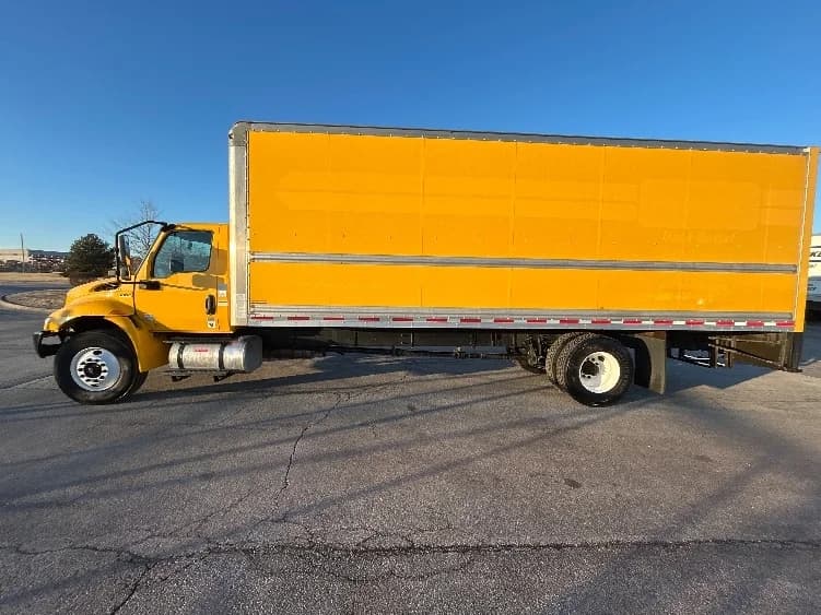 2021 International MV in Davenport, IA — photo 4