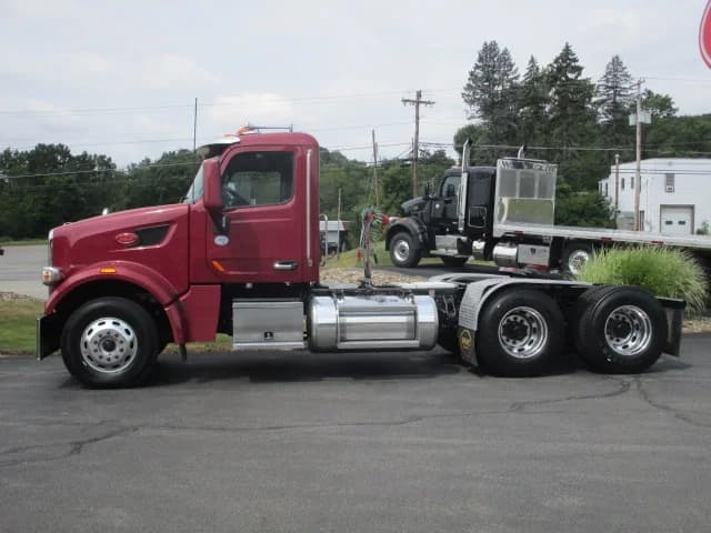 2020 Peterbilt 567 in BUTLER, PA — photo 2