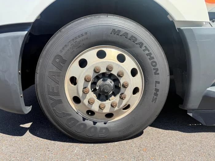 2022 International LT — photo 14