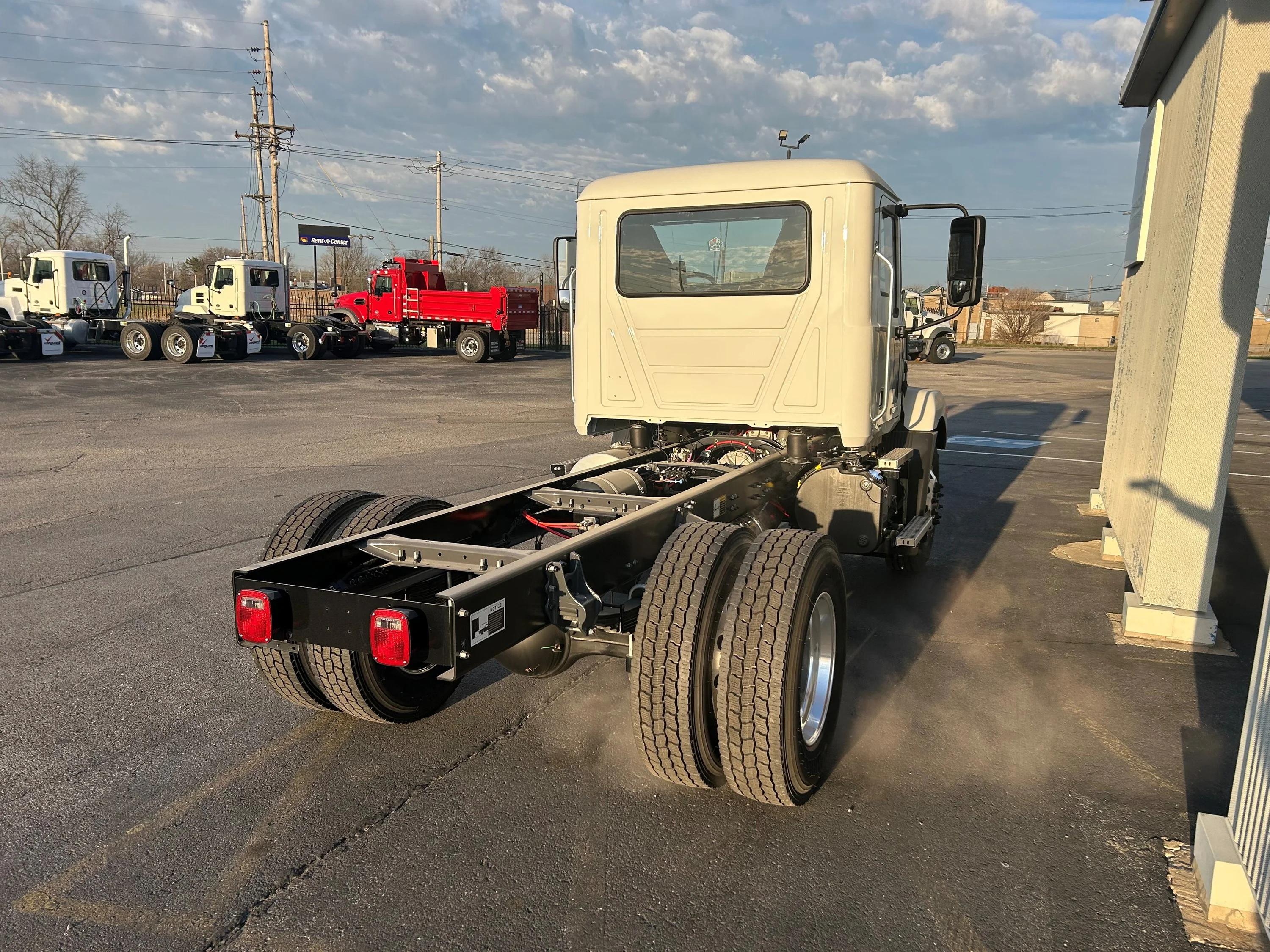 2026 Mack MD in CAHOKIA, IL — photo 4