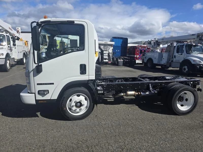 2026 Isuzu NPR