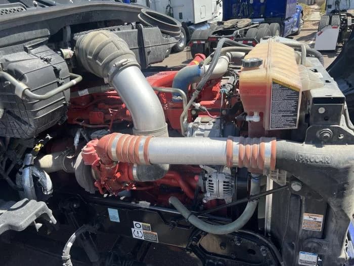 2022 Peterbilt 579 in Phoenix, AZ — photo 10