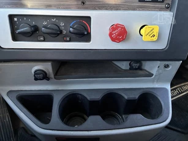 2021 Freightliner 122SD in Jerome, ID — photo 32