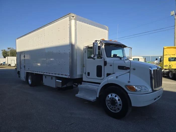 2020 Peterbilt 337 in Lake City, FL — photo 8
