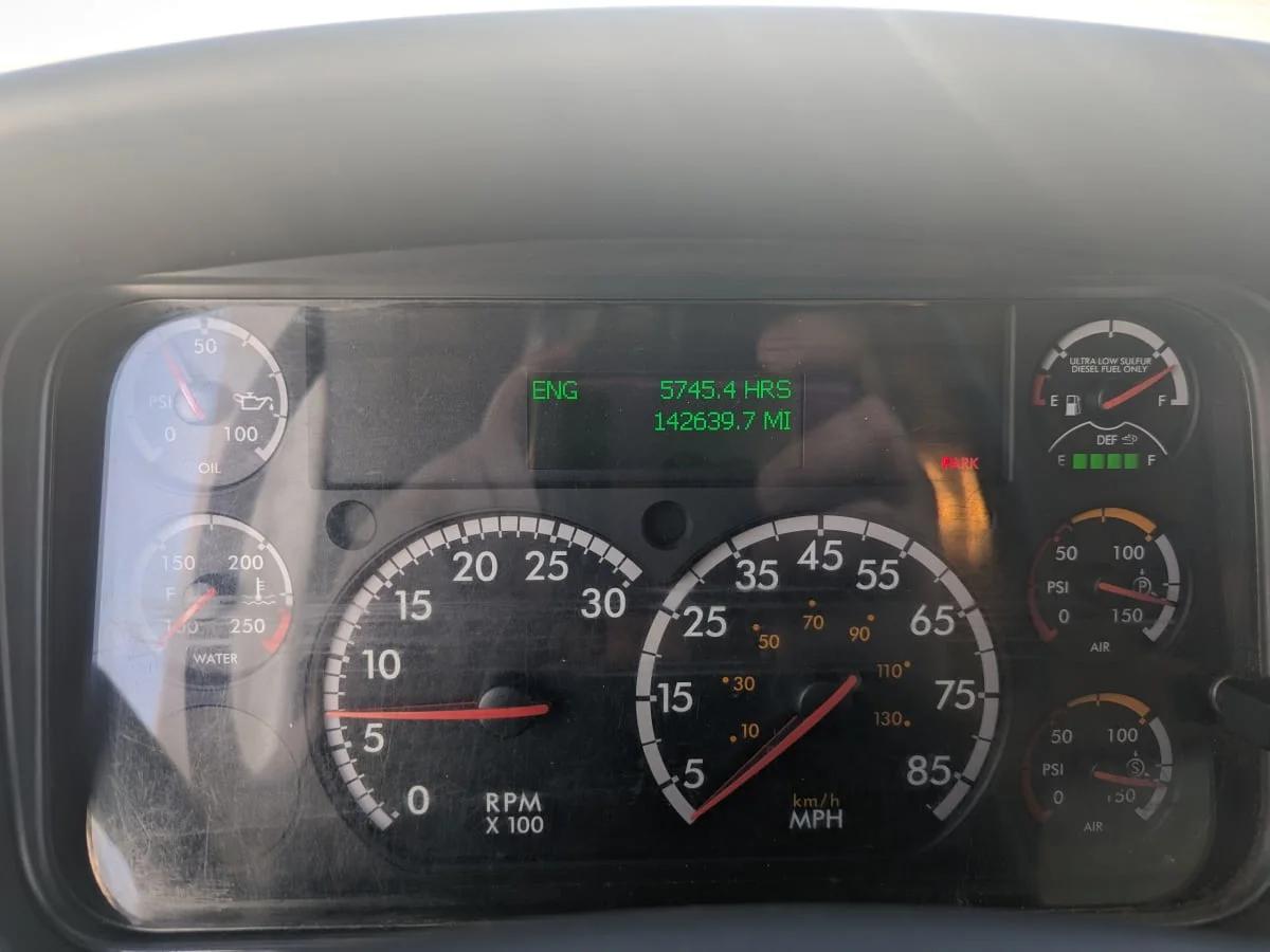 2016 Freightliner M2 106 in Anchorage, AK — photo 12