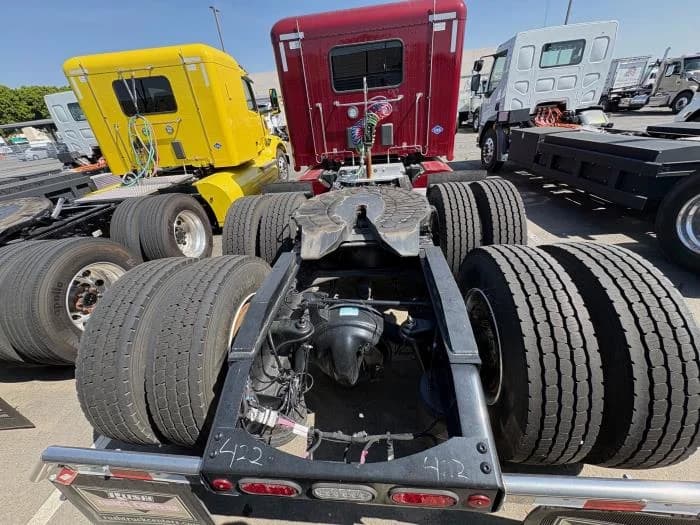 2024 Peterbilt 567 in Los Angeles, CA — photo 6
