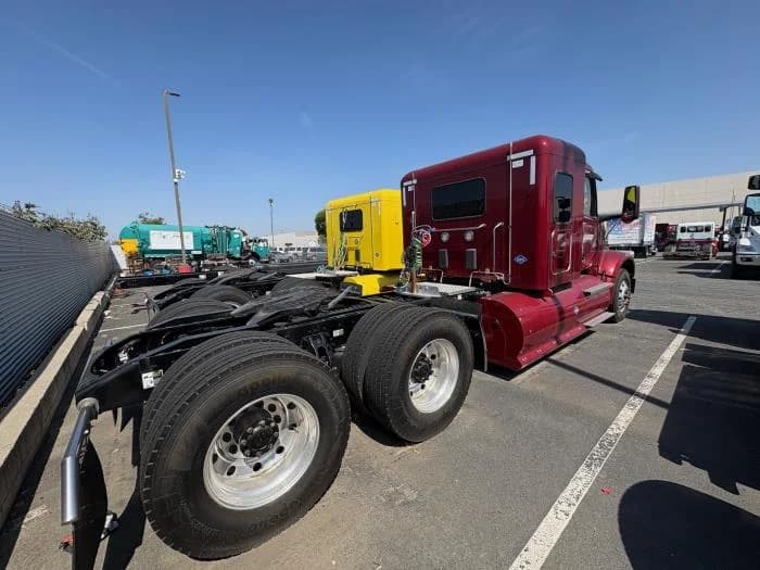 2024 Peterbilt 567 in Los Angeles, CA — photo 5