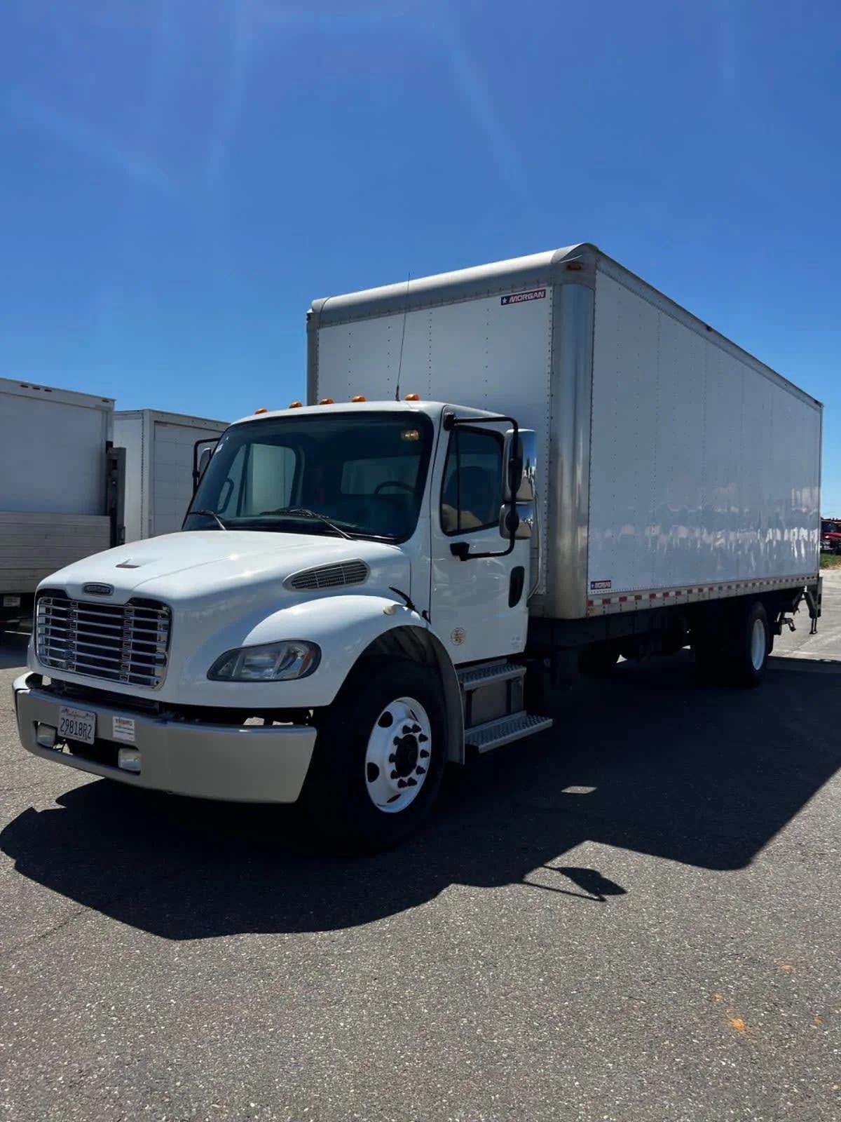 2019 Freightliner M2 106