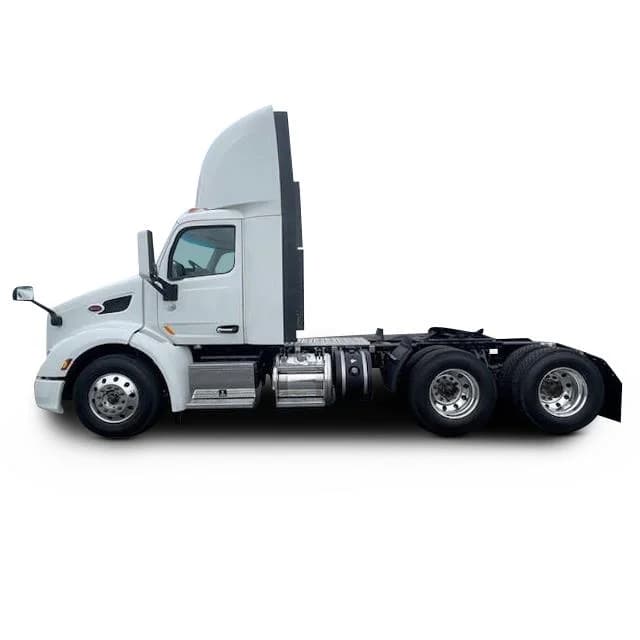 2020 Peterbilt 579 in Ceres, CA