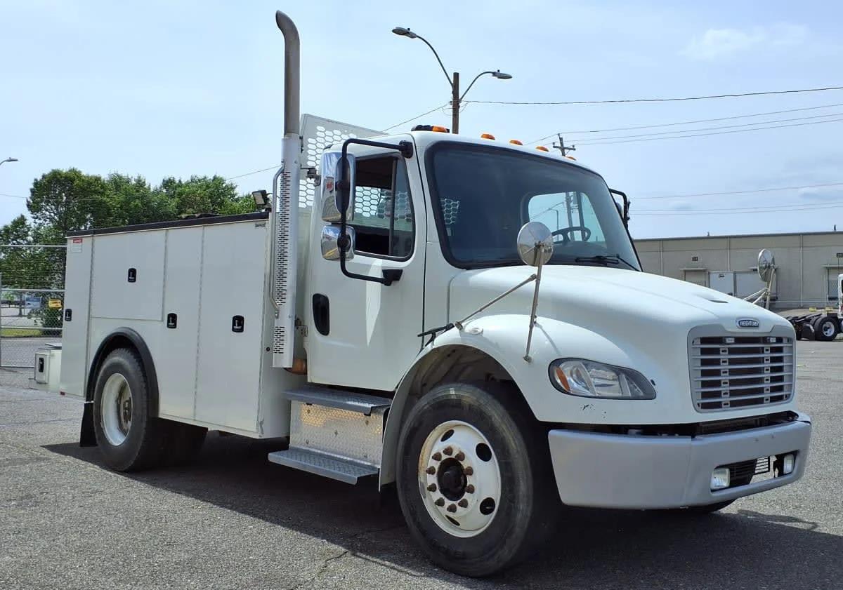 2020 Freightliner M2 106 in Memphis, TN — photo 3