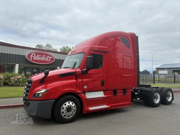 2023 Freightliner Cascadia