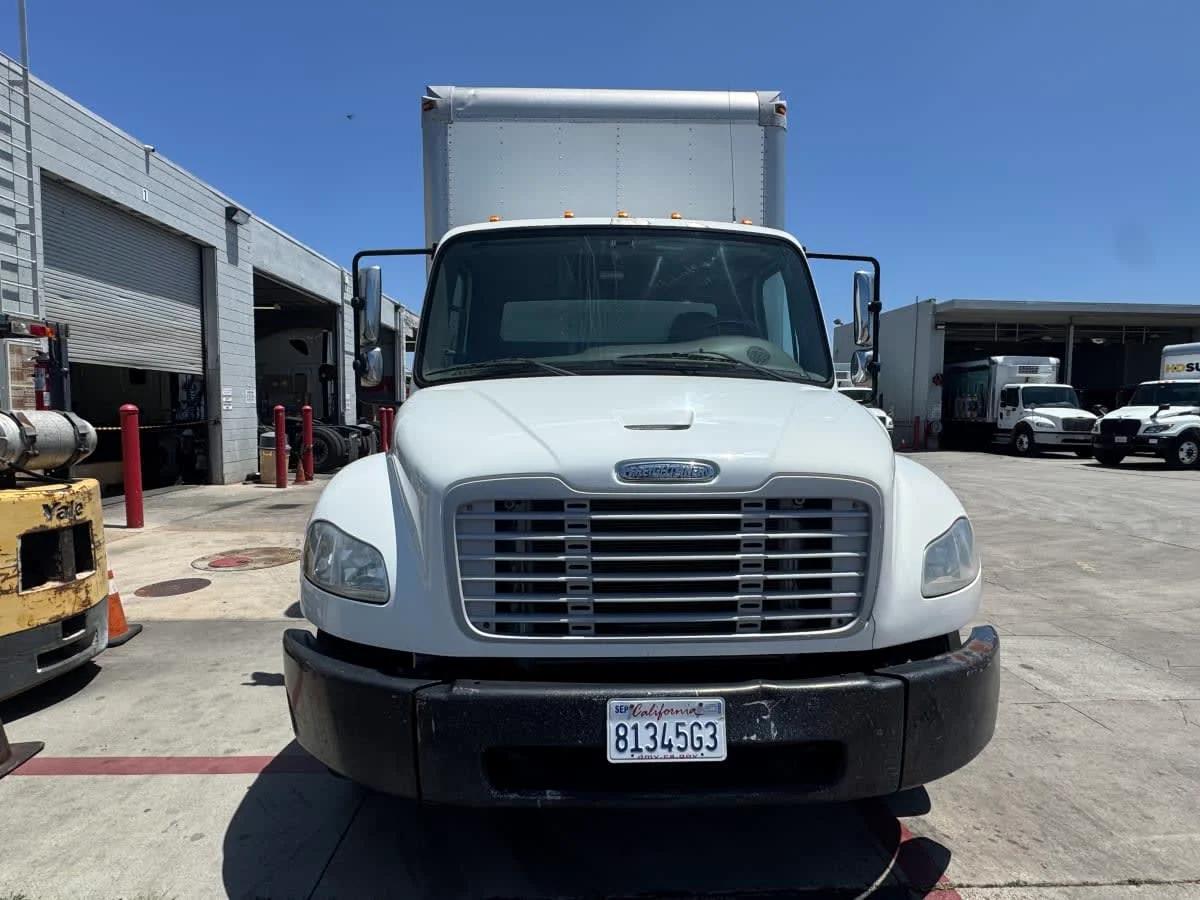 2016 Freightliner M2 106 in San Diego, CA — photo 2