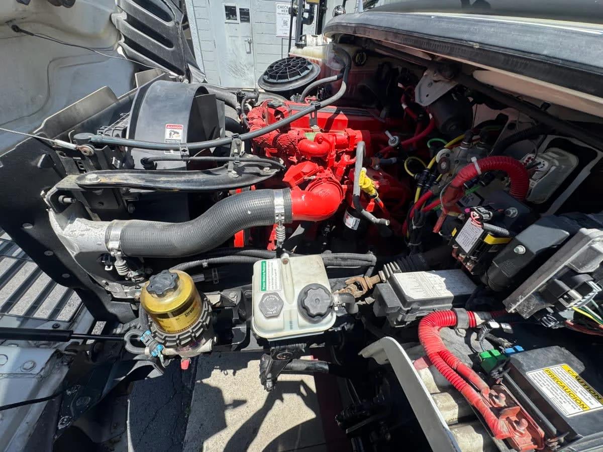 2016 Freightliner M2 106 in San Diego, CA — photo 9